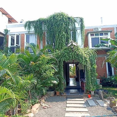 Wow Farm House Auroville Buitenkant foto