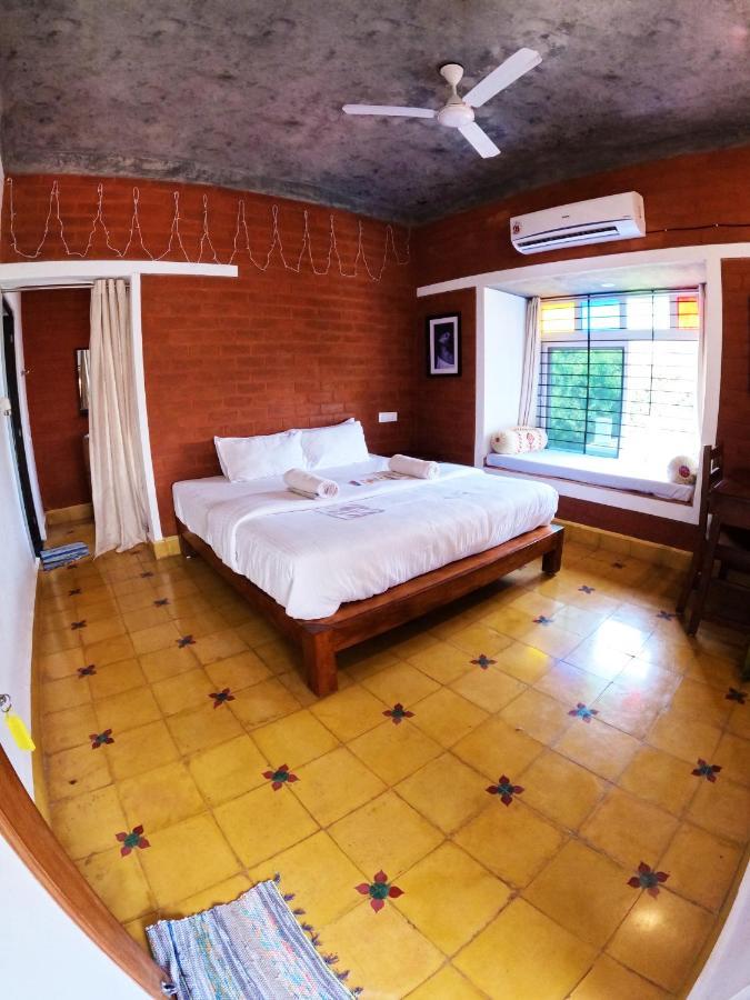 Wow Farm House Auroville Buitenkant foto