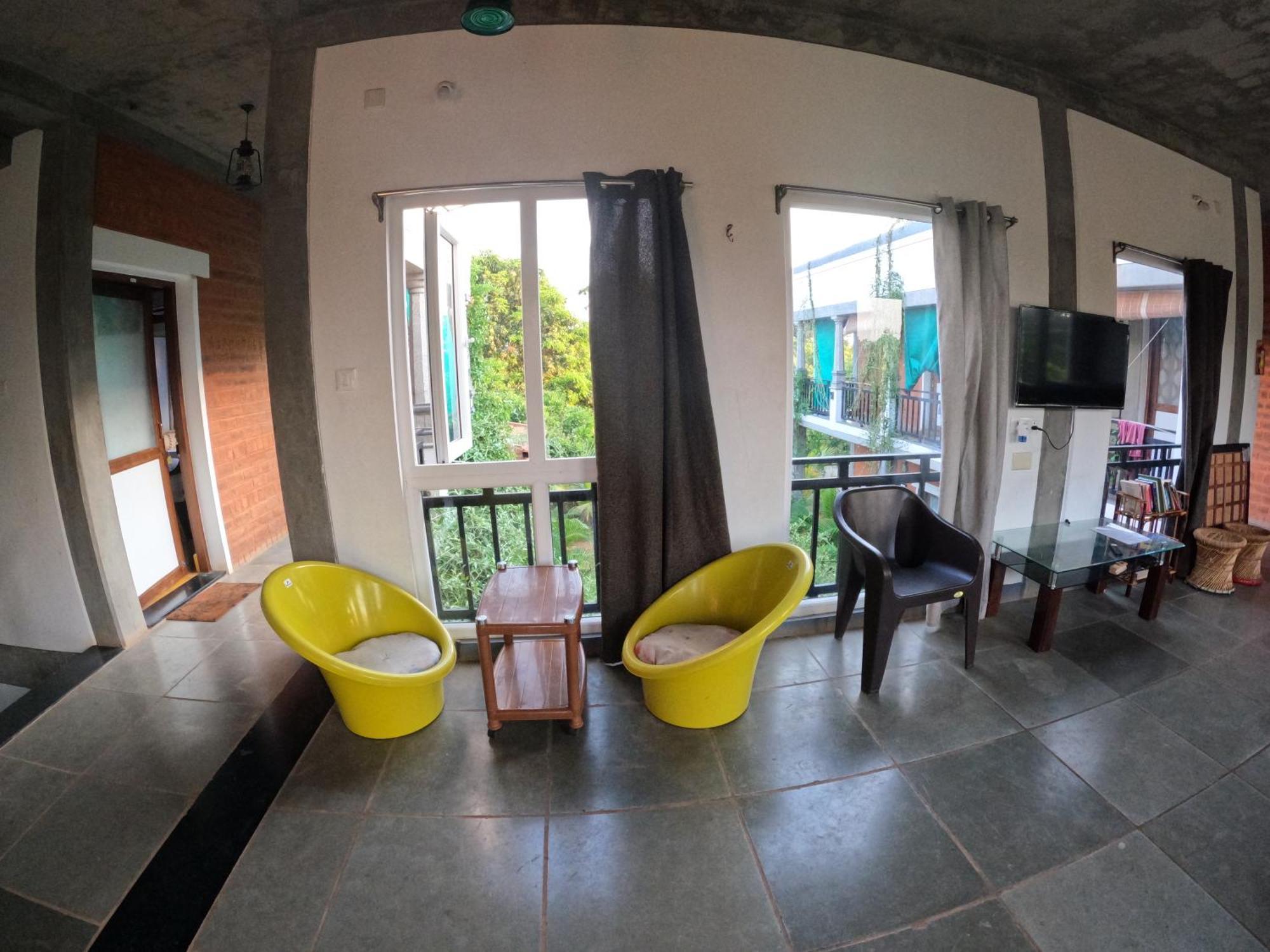 Wow Farm House Auroville Buitenkant foto