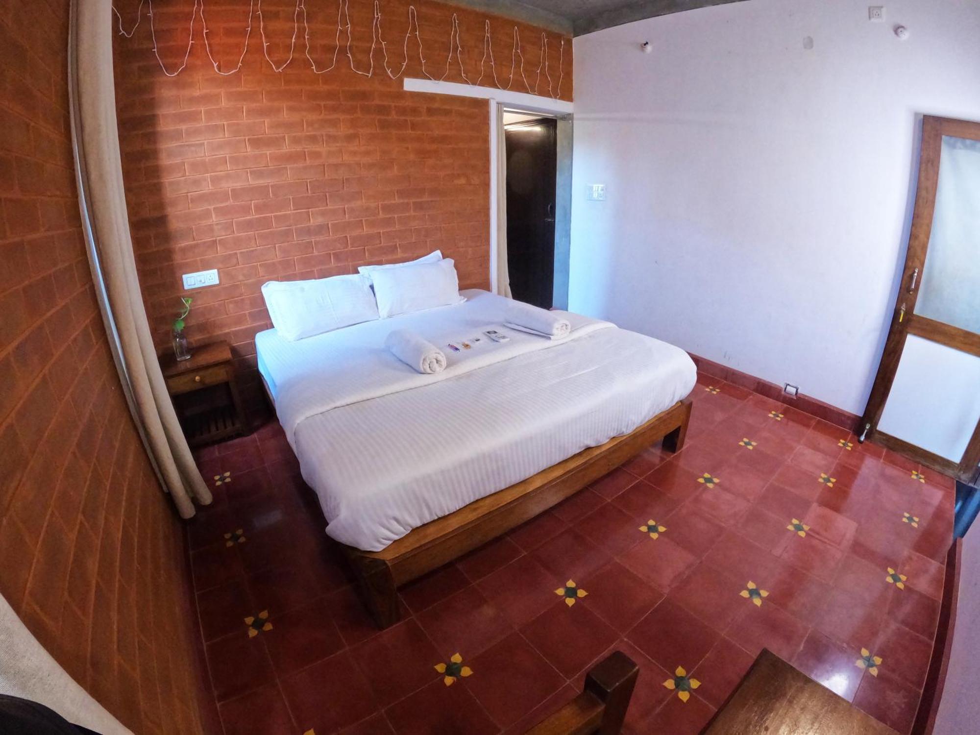 Wow Farm House Auroville Buitenkant foto