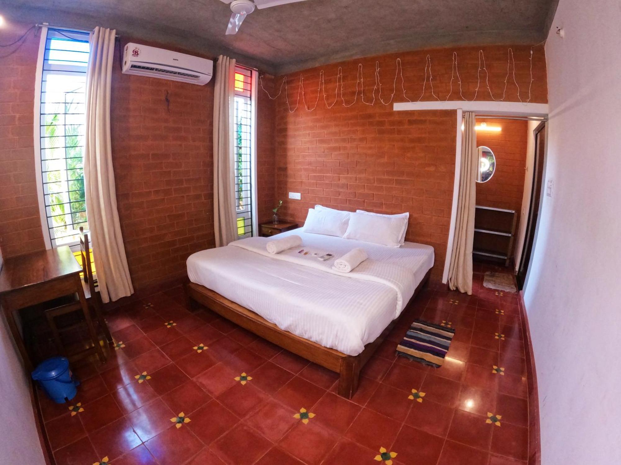 Wow Farm House Auroville Buitenkant foto