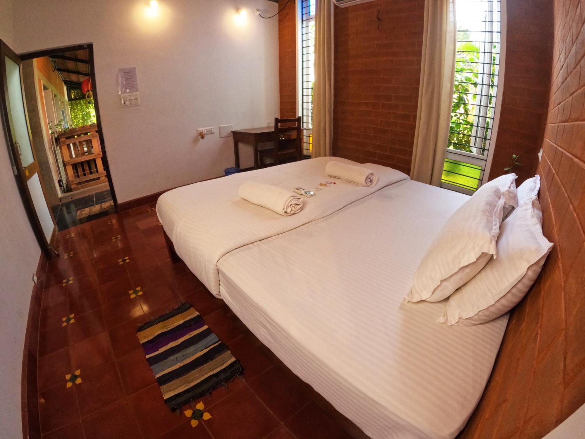 Wow Farm House Auroville Buitenkant foto