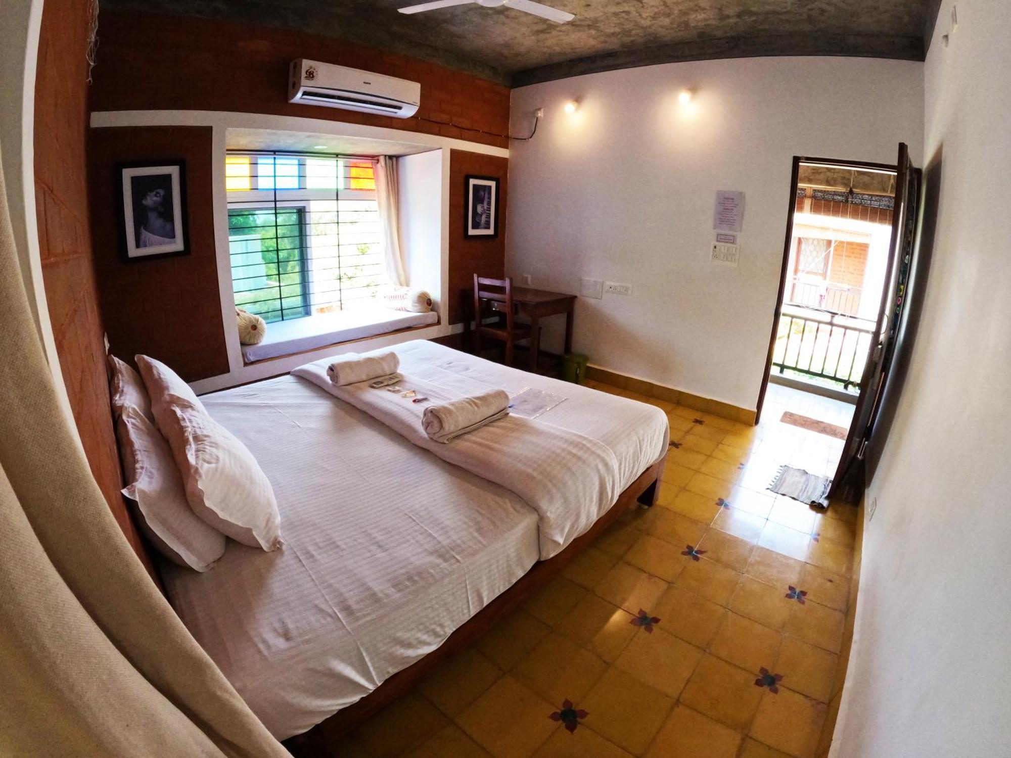 Wow Farm House Auroville Buitenkant foto