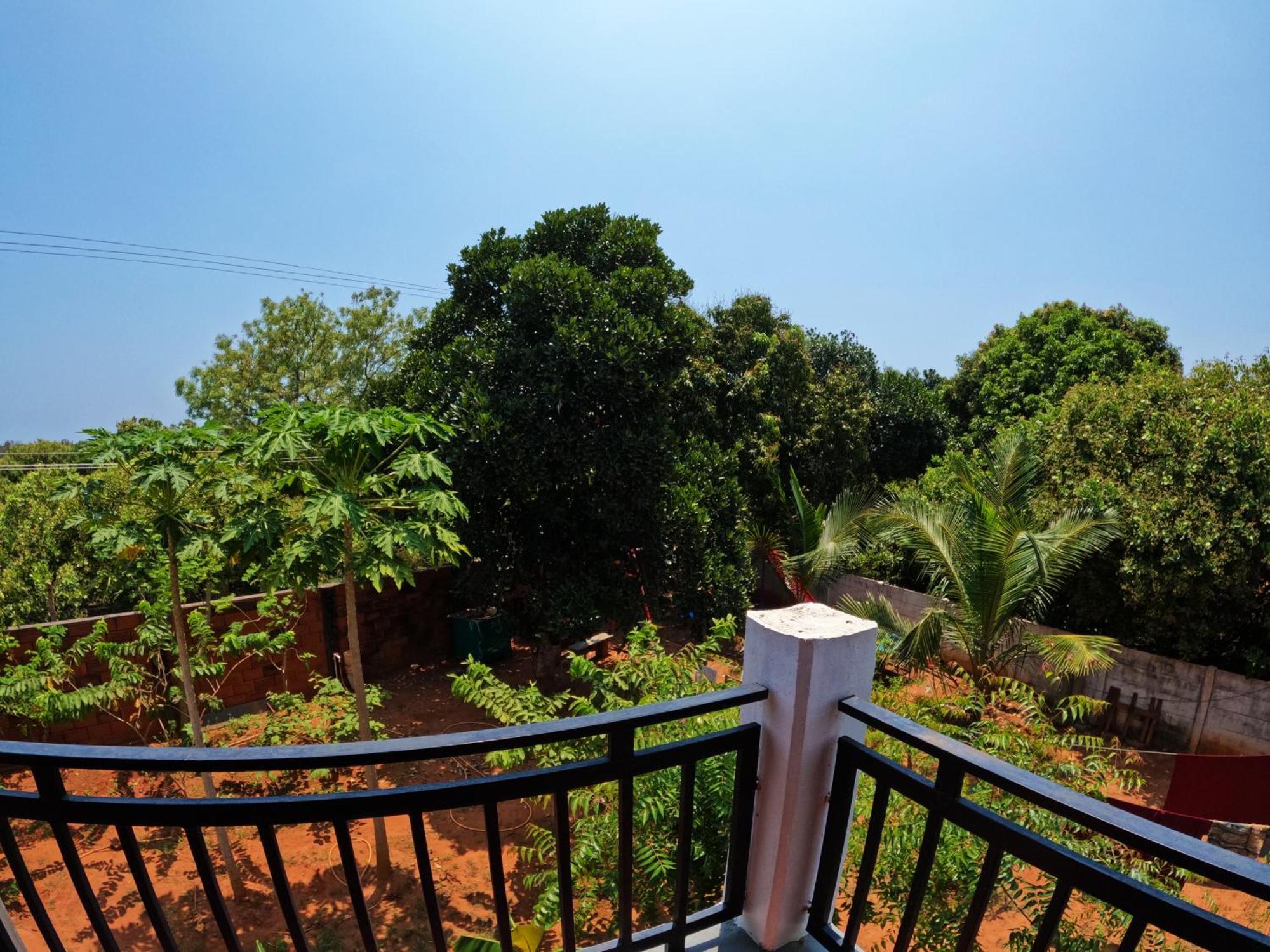 Wow Farm House Auroville Buitenkant foto