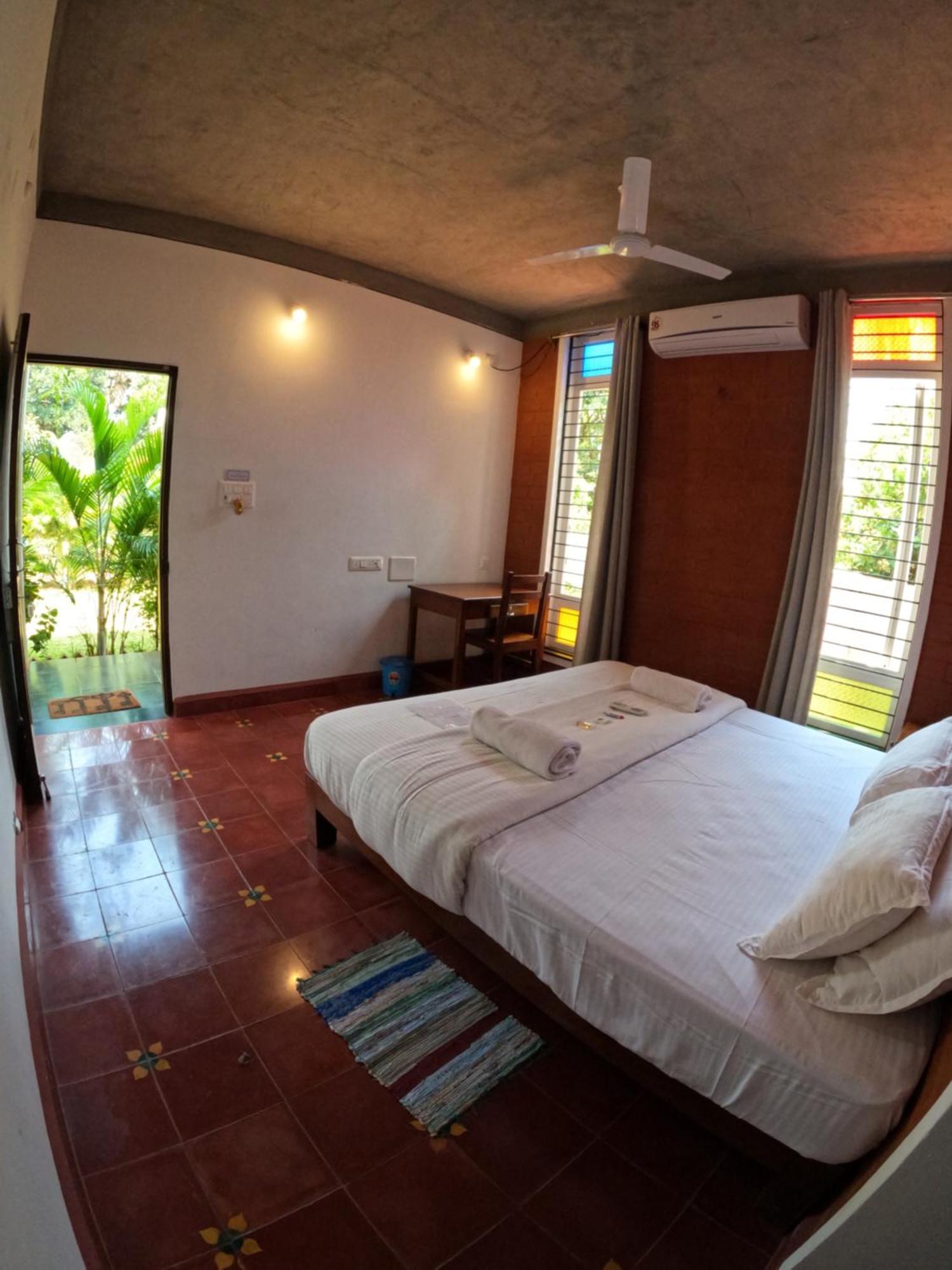 Wow Farm House Auroville Buitenkant foto